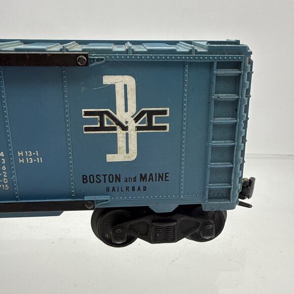 Boston and Maine 6464 475 original Lionel postwar boxcar complete clean original